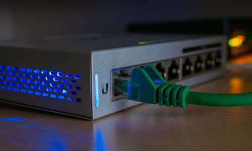 switch-6955359_1280